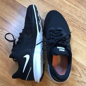 Nike TR8 training shoes